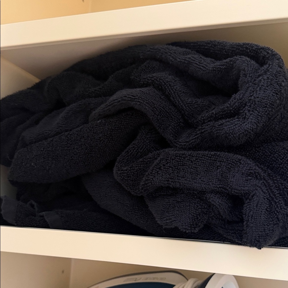 Classic Navy Bath Towel - Soft Cotton Plush higherdose